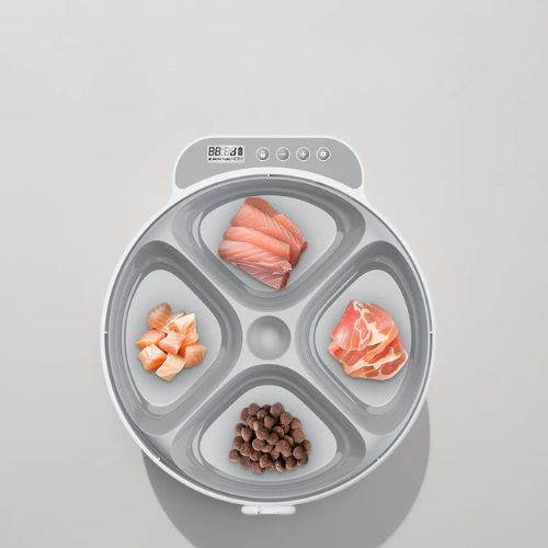 distributeur-automatique-de-croquettes-pour-chat-4-repas