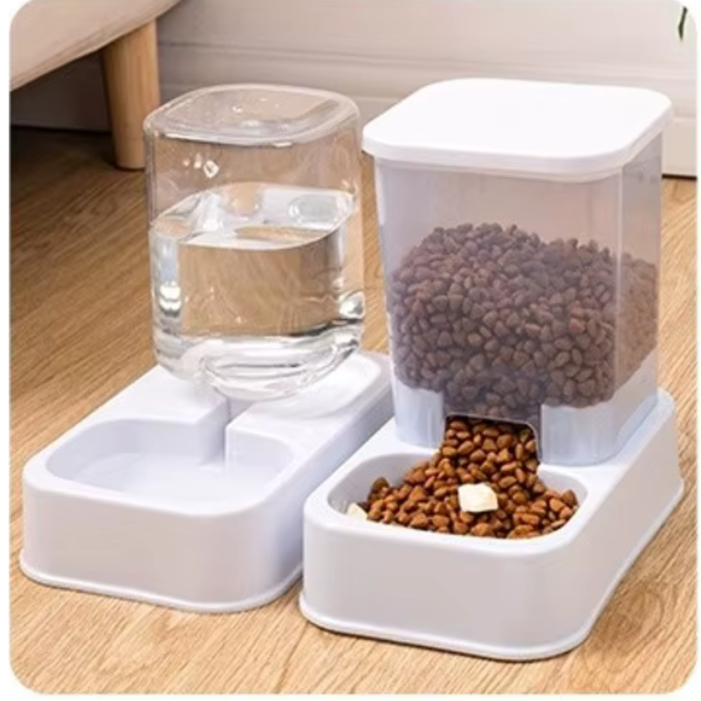 distributeur croquettes et eau chat blanc antidérapant
