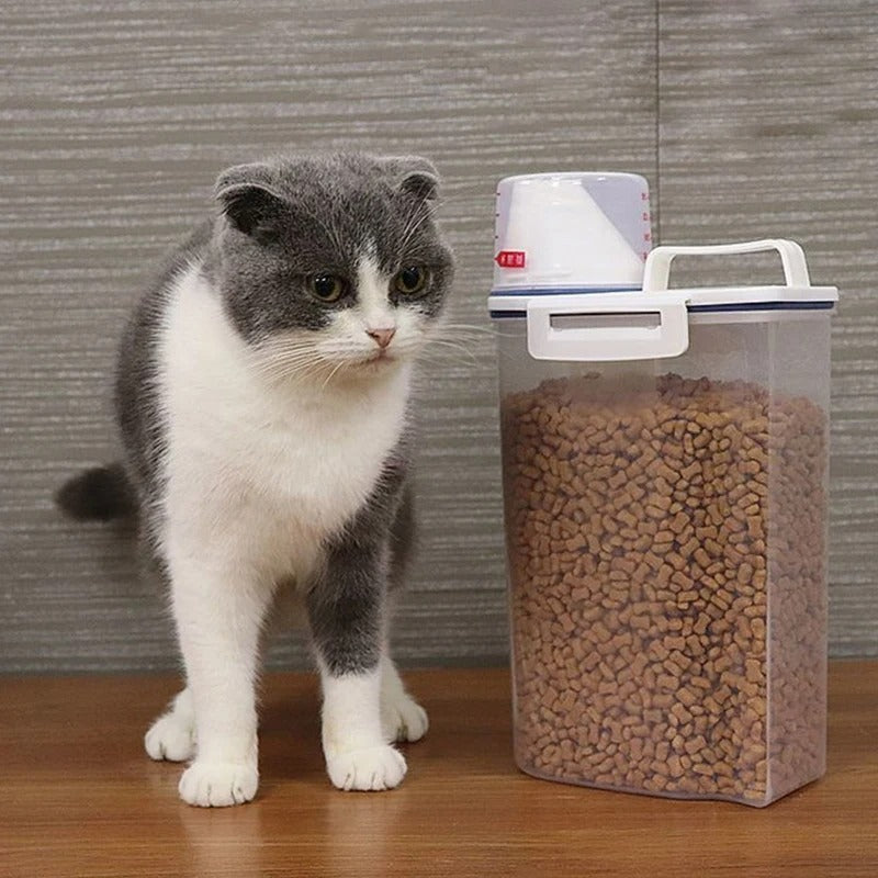 distributeur-de-croquette-avec-bec-verseur