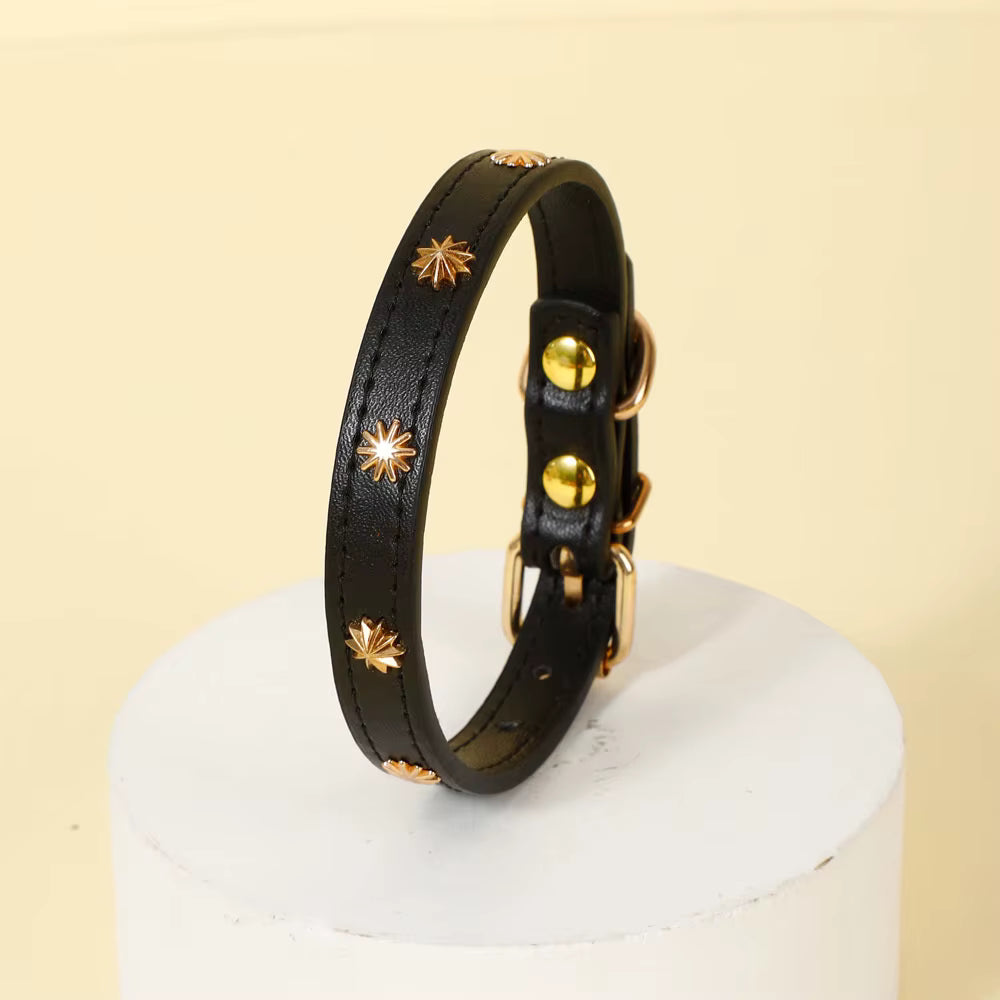 collier cuir chat avec motifs dorés réglable